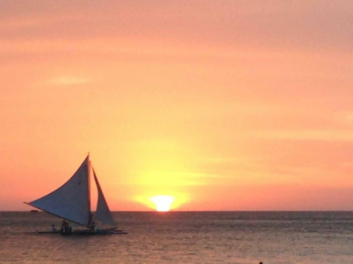 Chateau De Boracay Balabag  Экстерьер фото